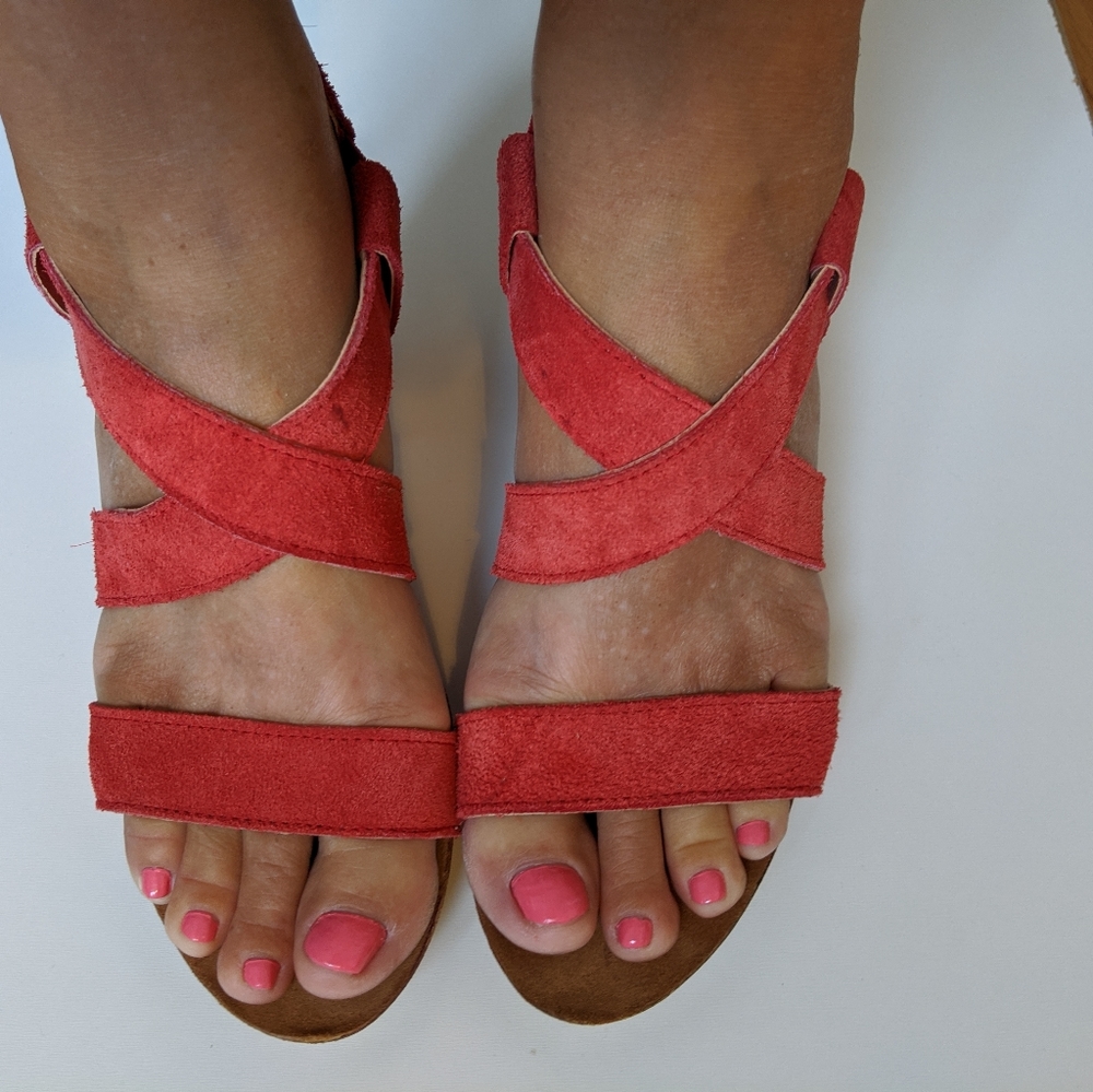 Sandals - Picture 2 of 9